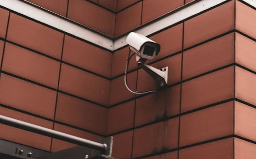 Wired vs Wireless Security Cameras: Which One Should You Buy?